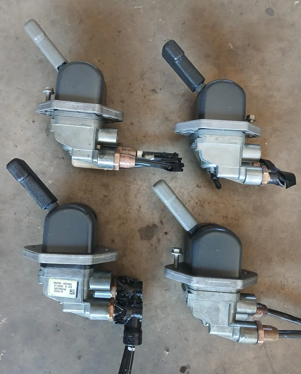 Peça para veículo pesado disponível na Rotec — foto 19